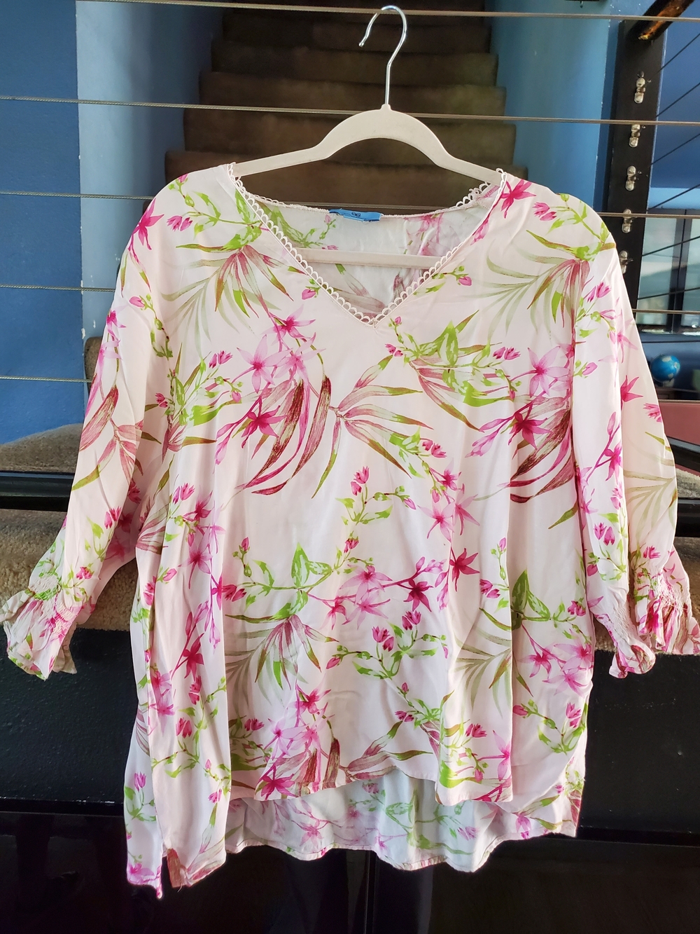 CeCe White Floral V-Neck 3/4 Sleeve Blouse with Pink & Green Print - Picture 1 of 3